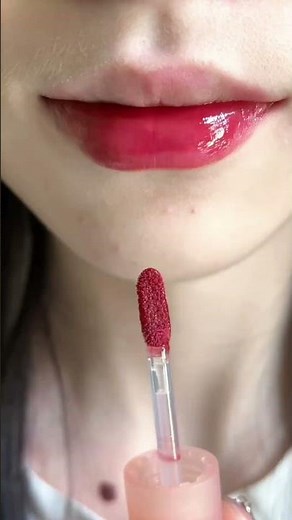 How to Apply Liquid Lipstick Like a Pro! 💄✨ Glossy Red Finish Tutorial