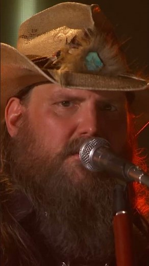 ‪@chrisstapleton‬ BLUE us away with his cover of "Blue Ain't Your Color" 💙 Watch the 60th #ACMawards