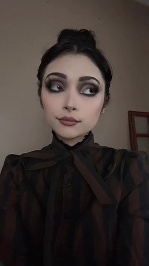 Victoria Everglot Cosplay Makeup Tutorial