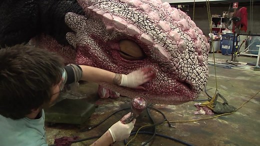 Toothless in the Makeup Chair - HTTYD Creature Design