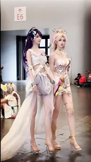 Real-Life Anime Queens at Comic Con #shorts #cosplay #tiktok