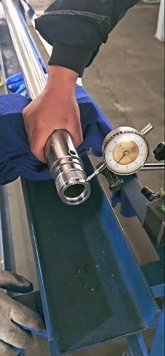 Piston rod concentricity measurement
