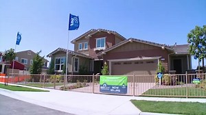 30-year mortgage rate dropped last week, applications surged