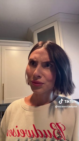 Kelly more like smelly #fyp | kelly