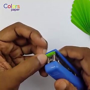68K views · 5.1K reactions | Amazing Paper Leaves making instruction for Paper Flowers. It's very easy Origami Leaf making tutorial. DIY Paper Crafts... | Colors Paper | Facebook
