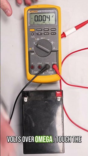 How to Measure DC Voltage with an Auto Ranging Multimeter