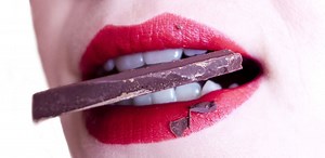 Why My Teeth are Breaking into Pieces: Reasons & Treatment