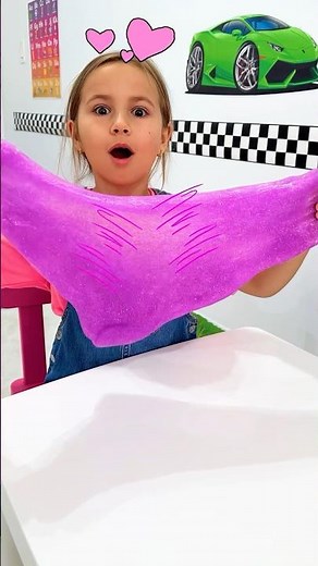 Vlad and Niki’s playroom: A Lesson in Sharing