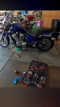 🤣😂😯😉 Honda Shadow Motorcycle Engine Oil Change
