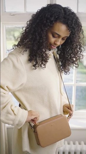 How do you use dōTERRA Beautiful Touch?