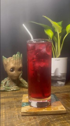 Cranberry Vodka Cocktail | Easy Refreshing Drink Recipe