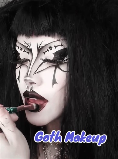 Goth Makeup Tutorial: Embrace the Dark Aesthetic