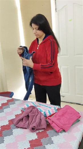 Kritika Singla on Instagram: "✨ Washing Machine Smelling Weird? Clothes Not Getting Fully Clean? I had the same problem — bad odour, residue, and stains even after washing. 😩🧺 After searching everywhere, I found out that the real solution is descaling the washing machine. So I tried the Dcalcifer Washing Machine Cleaner & Descaler Liquid I discovered on Amazon… and WOW! 😍✨ It cleaned my machine completely — it literally looks brand new now! While checking out, Amazon suggested the Dcalcifer L