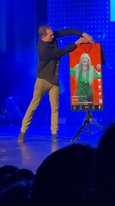 285K views · 3.2K reactions | Amazing 3D magic #3D #magic #technology | Julien Magic | Facebook