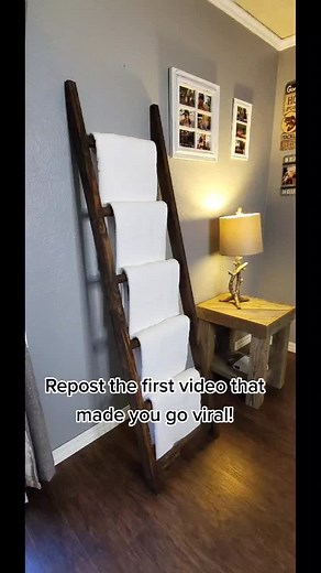 DIY Rustic Farmhouse Blanket Ladder Tutorial