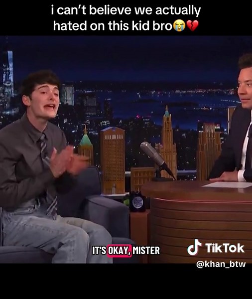 Delightful Derek is a top 3 kid of oat now❤️ #derekturnbow #jakeconnely #strangerthings5 #willbyers