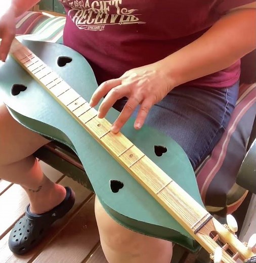 Cardboard Dulcimer | His Grace is AMAZING