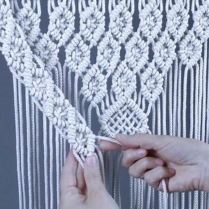 DIY Macramé Wall Hanging with Shelf / FULL TUTORIAL: https://www.youtube.com/watch?v=gbok6lZzqmM | Macrame School