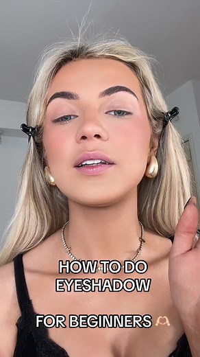 Easy Eyeshadow for Beginners: Step-by-Step Tutorial