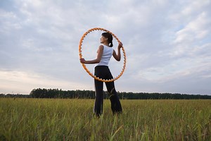9 Hula Hoop Workouts to Work Your Whole Body from 3 to 30 Minutes Long