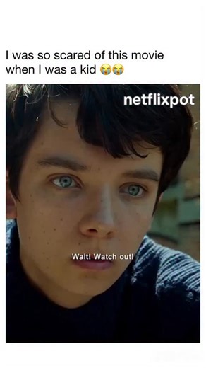 meme on Instagram: "Still scared 😭 🎬 Slender Man (2018) Where to Watch: Netflix / Amazon Prime Video / Apple TV (availability varies by region) Main Cast: Joey King as Wren Julia Goldani Telles as Hallie Jaz Sinclair as Chloe Annalise Basso as Katie Description: Slender Man dives into the eerie world of internet urban legends, bringing the infamous faceless entity to life in a dark, unsettling teen-horror story. The film centers on four high-school friends — Wren, Hallie, Chloe, and Katie — wh