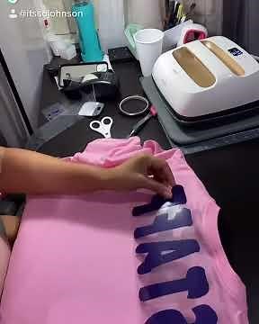 Quick Tutorial on Heat Transfer Vinyl (HTV) Placement. Cricut HTV placement Quick Tips