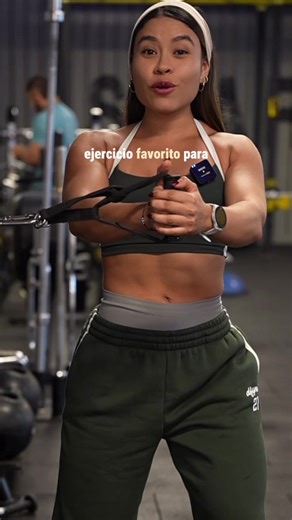 ABS EN POLEA 🍫. Te reto a intentar este ejercicio para abs y me digas cómo lo sentiste 🔥. . . #workout #fitnessmotivation #gym #gymlife #gymmotivation