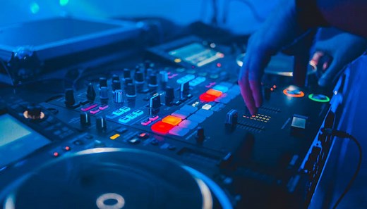 10 Best Bass Drop Songs of All Time, Ranked