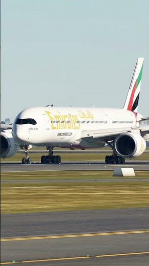 Emirates Airbus A350 Takeoff from Sydney Airport | MSFS2020 | Ultra Graphics