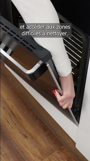 Effortlessly clean your oven with this secret trick