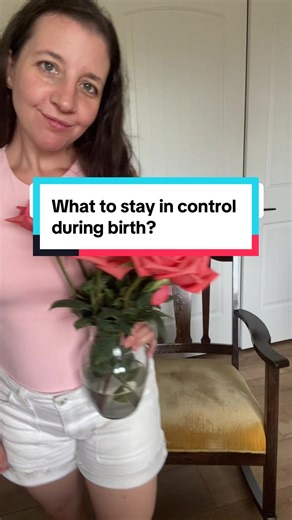 Because real confidence in birth isn’t about having everything go perfectly… it’s about staying grounded & making informed choices that feel right for you. When I was pregnant, I was excited to meet my baby but also scared. I’d heard too many stories of moms losing their voice in the hospital, and I didn’t want that to happen to me. Here’s what helped me feel in control: - knowing my options and asking questions, you always have a choice. - making sure my hospital room felt safe & cozy —lights, 