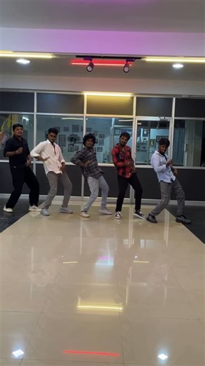 THE INFINITY DANCE STUDIO on Instagram: "Dang Dang 💥 @the_infinity_dance_crew_ #trendingreels #reelsinstagram #dance #reels #tamil #dancereels #reelitfeelit #dangdang"