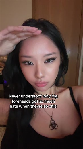 Embracing Big Foreheads: Chic Hairstyles and Confidence