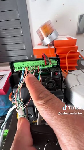 Comment Programmer une Télécommande Somfy sur Elixo 500