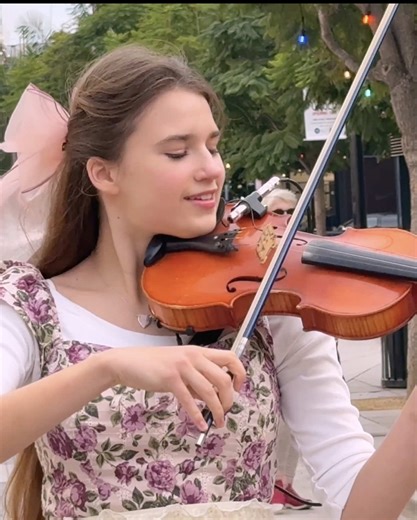Jingle Bells Rock #violin #christmas #karolinaprostenko | Violin