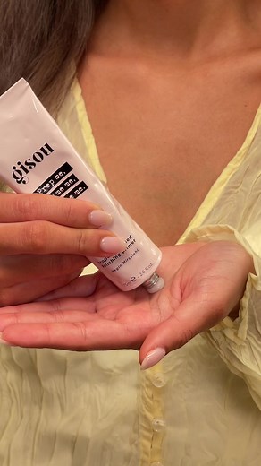 Soft curls for Spring? Here’s how ▶️ #gisou #hairtok #hairstyle