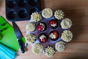 How to Use Russian Piping Tips (with Video Tutorial)