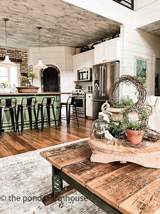 Farmhouse Spring Decorating Ideas and Home Tour