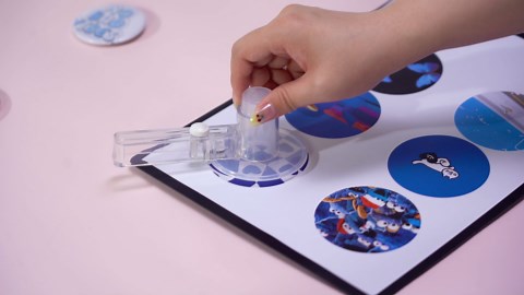 Button Maker Machine 58mm, Button-Maker-Kit 2.28in (About 2.25in), Sturdy Button Press Machine, with 6pcs Flashy Film Sheets, Pin Maker Machine with 100sets Refills, Rotate Plate Making Badges