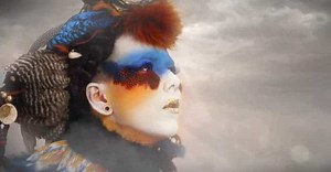 What Is Indie Folk Music? With 9 Top Examples & History - Music Industry How To