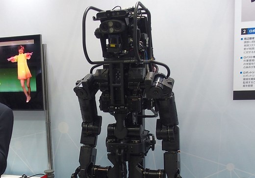 ヒューマノイドロボットの最新モデル「HRP-5P」、人間と同じ重労働が可能