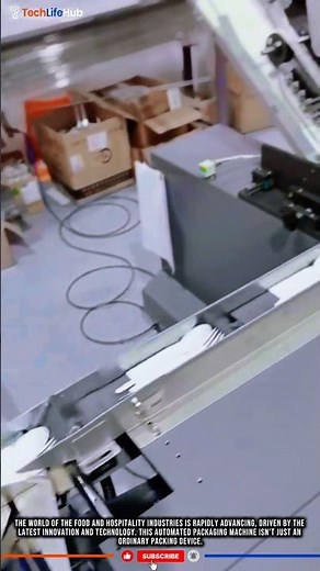 Automated Packaging Machine: Plastic Cutlery, Fast & Data Integrated.